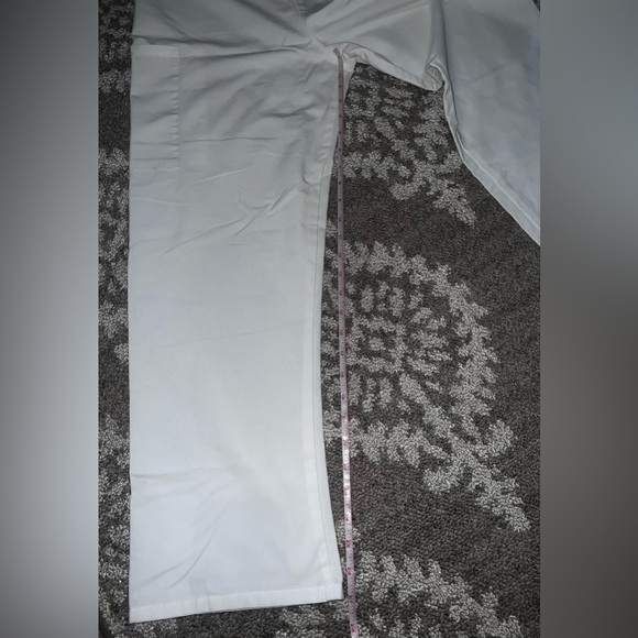 ⭐️Fundamentals, white scrub pants, size XS⭐️Great Used Condition⭐️ - Picture 8 of 12
